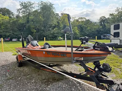 Vexus AVX1980 20’ Bass Boat