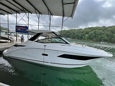 2026 SeaRay 320 Sundancer