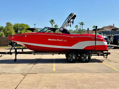 2023 MasterCraft NXT22
