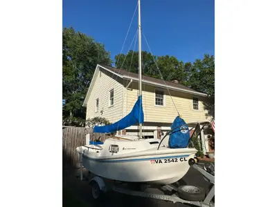 15' West Wight Potter 15