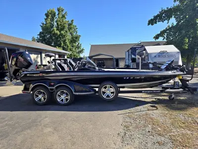 2024 Ranger z521r, new 1 hour