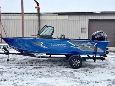 2025 Lund Adventure 1775 Sport Fishing Boat