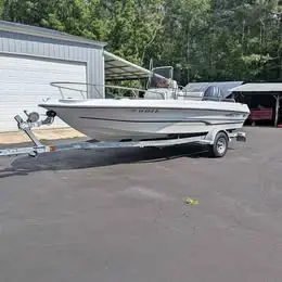 Triumph 190 Bay boat low hours. 2003 Don't use it like I thought I would
