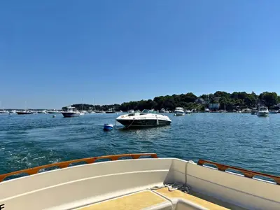 2005 SeaRay Sundeck 220