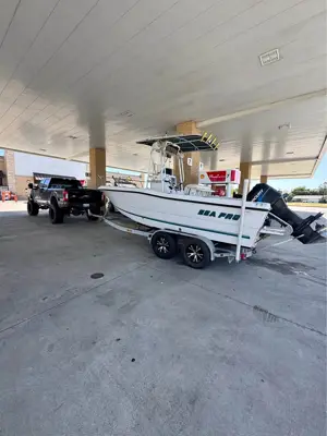 Sea pro center console