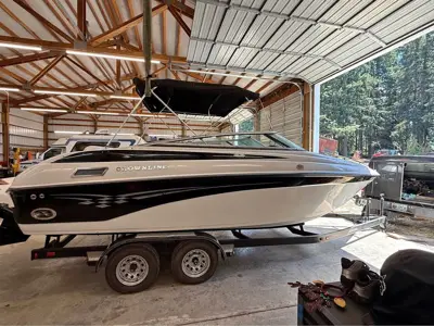 2004 Crownline 240ex
