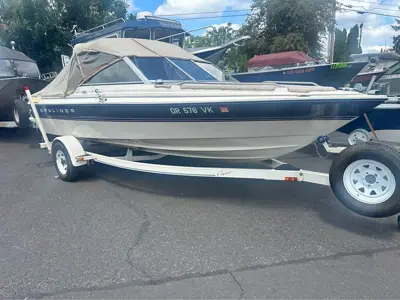 1995 Bayliner Capri 1950