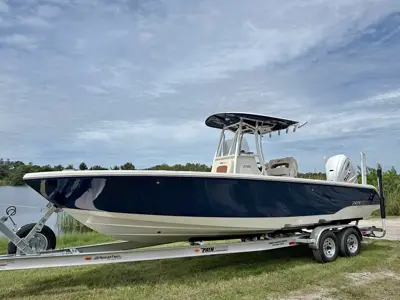 2026 Pathfinder 2700 Open Bay Boat