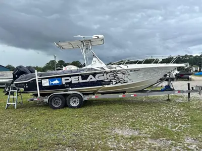 1999 DONZI 28 ZF