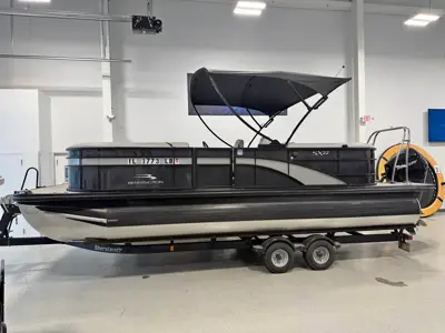 2021 Bennington 200hp & Trailer 22sxsr (brand new cover)