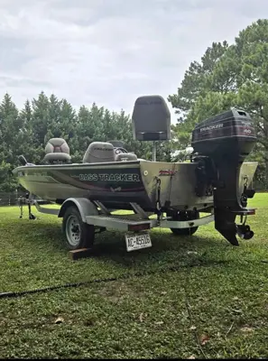 **1999 Bass Tracker Special Edition 175 with Galvanized Trailer –
