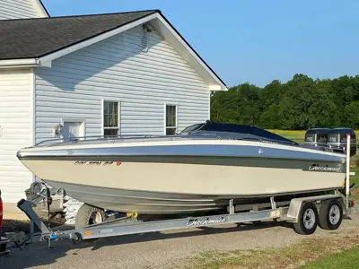 Checkmate Convincor 25’ twin OB