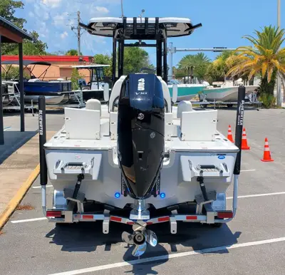 2027 Tidewater 2500 Carolina Bay