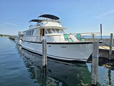 1976 Chris-Craft Roamer 60