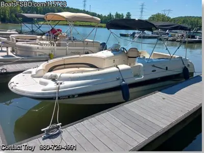2000 Chaparral Sunesta 232 — 23ft