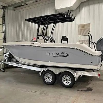 2025 Robalo R202EX