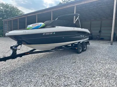 2005 Searay Select 200