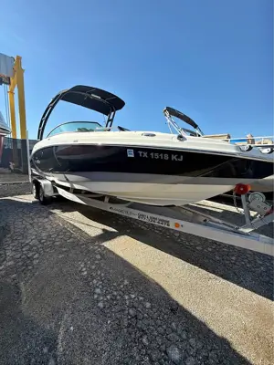 2021 NauticStar 243