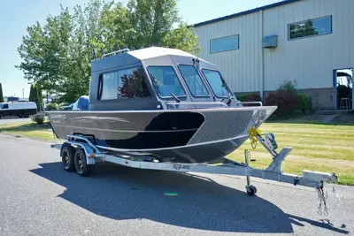 2026 Alumaweld Intruder 22 — All-Weather Aluminum Fishing Boat, F250XB