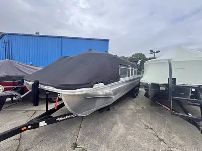 2016 Bennington 2574 GL W/ trailer and 115 Ho