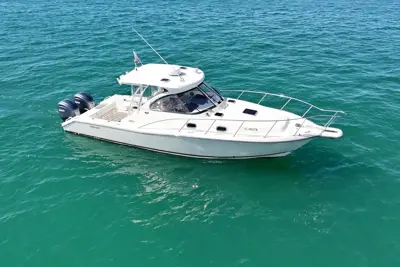 2004 Pursuit 3370, 33ft - MyYachtSales.com