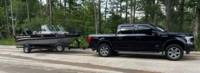 2014 Bass Tracker Targa 18V-WT SUPER LOW HRS!