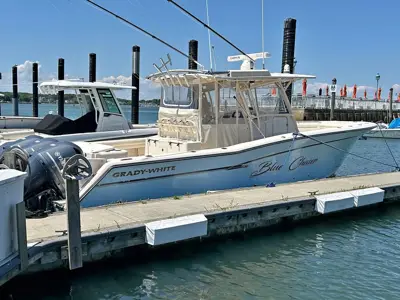 2016 Grady-White 336 Canyon