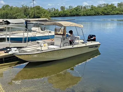 2006 American Skiff coral bay