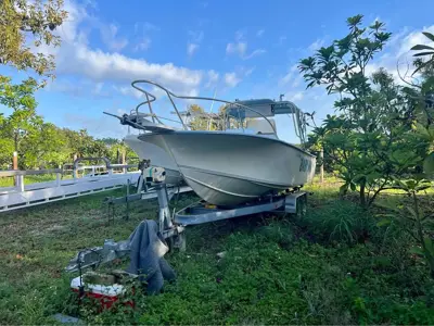 25 Ana Capri Diesel Volvo Penta Turbo Engine