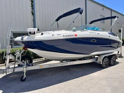 2021 Hurricane 2200 Sun Deck OB
