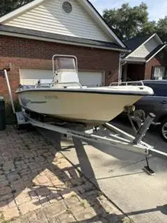 2002 Sea Chaser 18' Center Console - 90 hp Suzuki 4 stroke - CLEAN