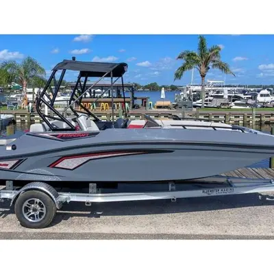 2027 Starcraft J9 Jet Super Sport