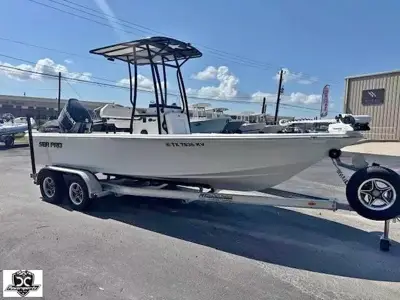 2024 Sea Pro 210 Bay