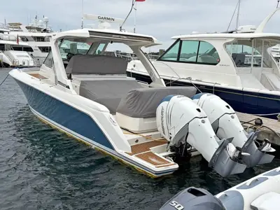2021 Tiara 34LS