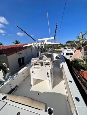 2017 NauticStar 28xs