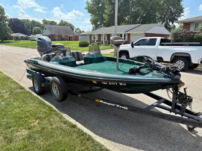 1997 Ranger R82