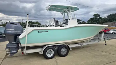 2017 Tidewater 252 adventure