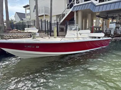 2005 Sea Pro SV 2400 CC