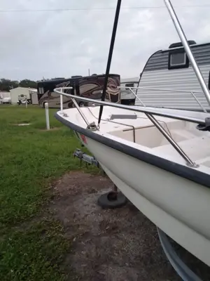 2004 Boston whaler sport 13