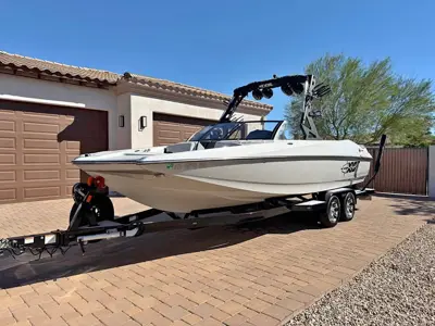 2017 Axis A24