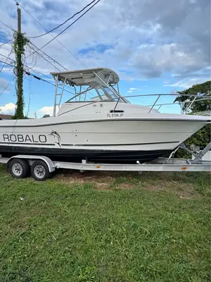 1996 Robalo 2440