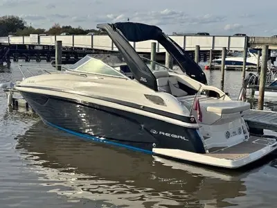 2023 Regal 28 ESPRESS CRUISER