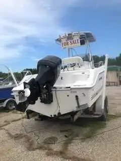 2002 Wellcraft 25 ft Fisherman center console