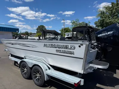 2026 23' Alumaweld Columbia...LAST ONE IN STOCK