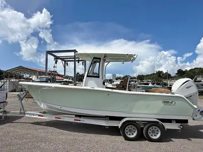 2024 Sea Hunt 239 Ultra