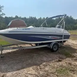 Hurricane SunDeck Sport Boat with Yamaha Four Stroke Engine