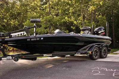 Triton 20 TRX Patriot Bass Boat
