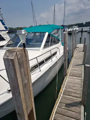 1994 CARVER 280 mid cabin