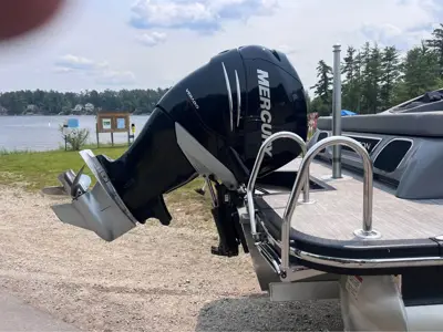 2021 Bennington rxsab