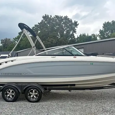2019 Chaparral 237 SSX